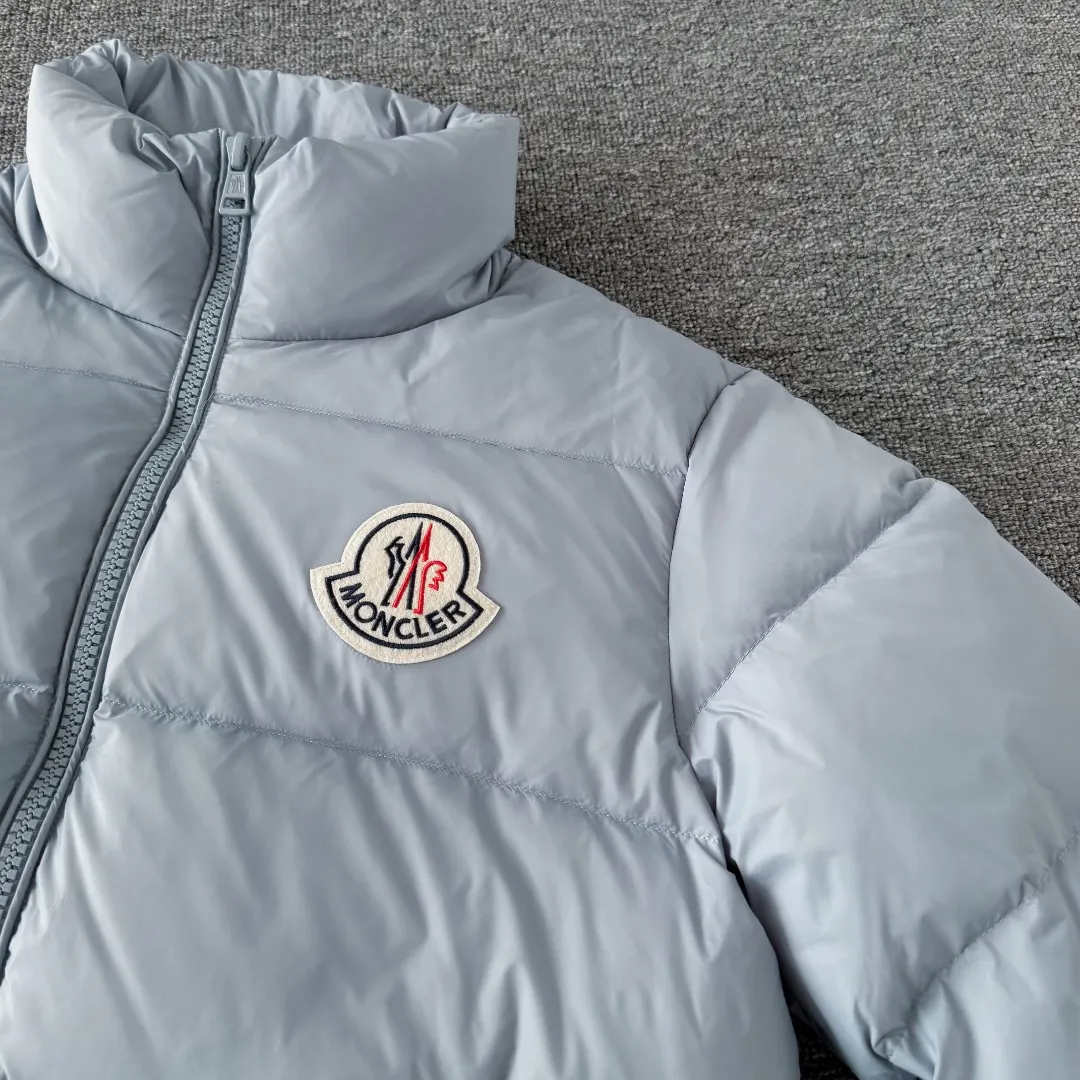 Logo-Patch Down-Filled Puffer Jacket D38024720 — view 4