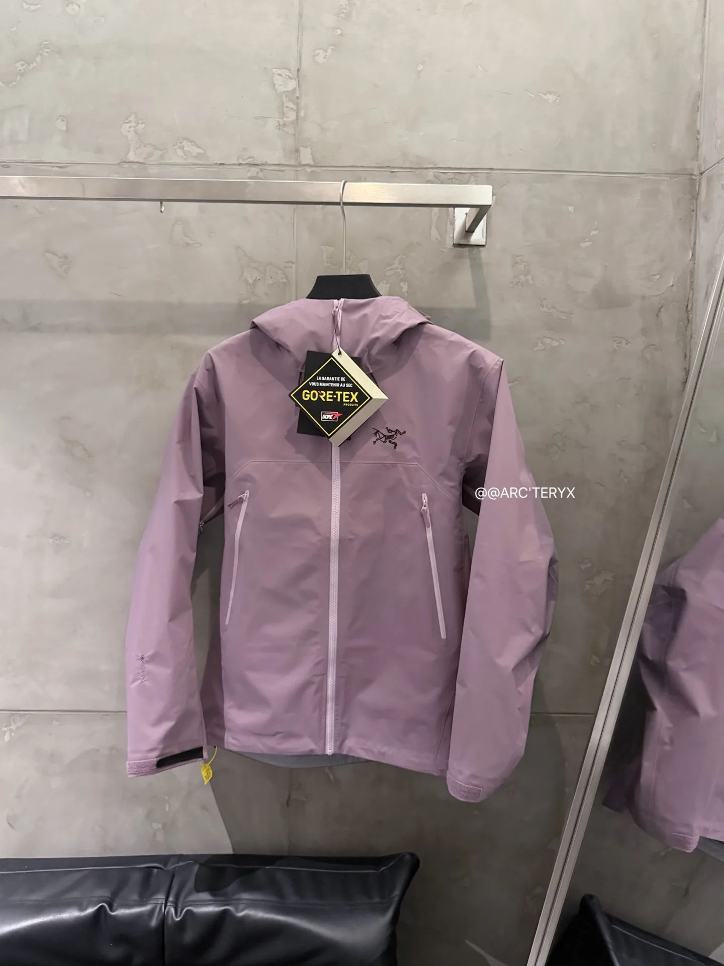 Beta SL GORE-TEX Hooded Shell Jacket D38024114