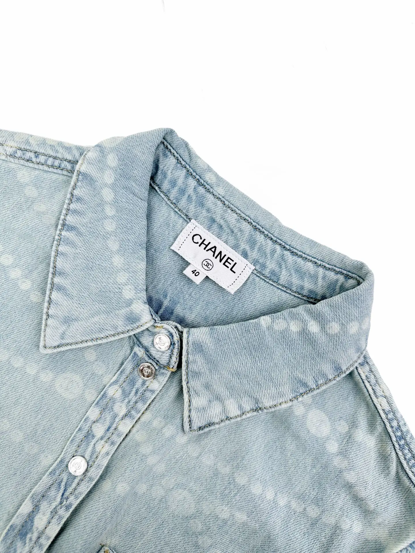 Laser-Etched Pearl Motif Denim Shirt D38524776 — view 3