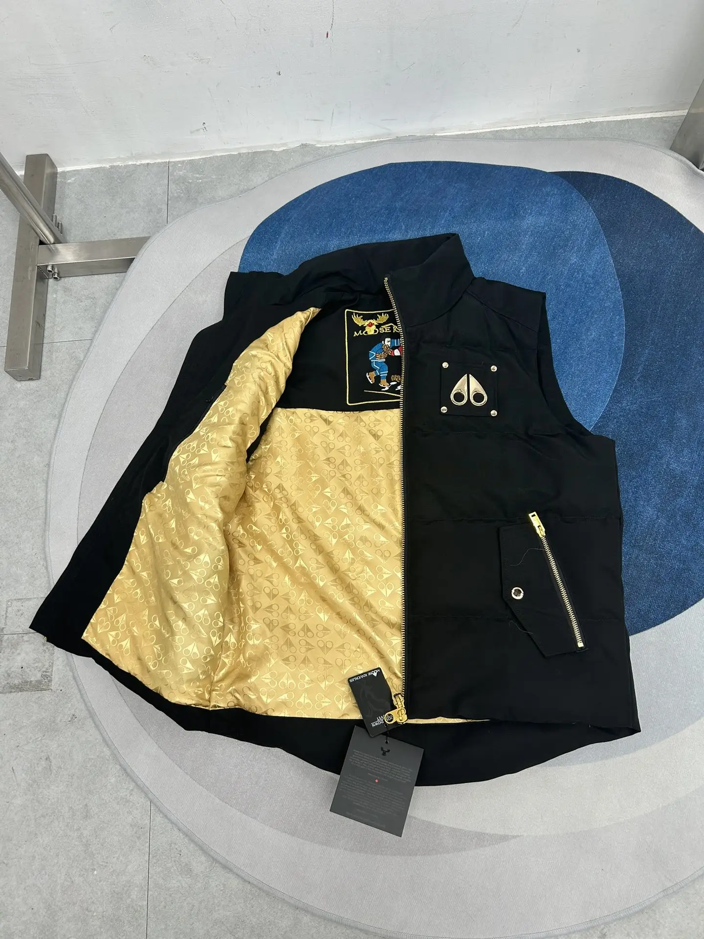 Gold Series Westmount Down-Filled Gilet D40023865 — view 5