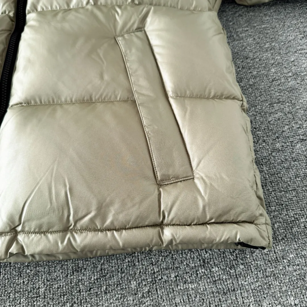 Vintage 90s Down-Filled Puffer Jacket D40024787 — view 6