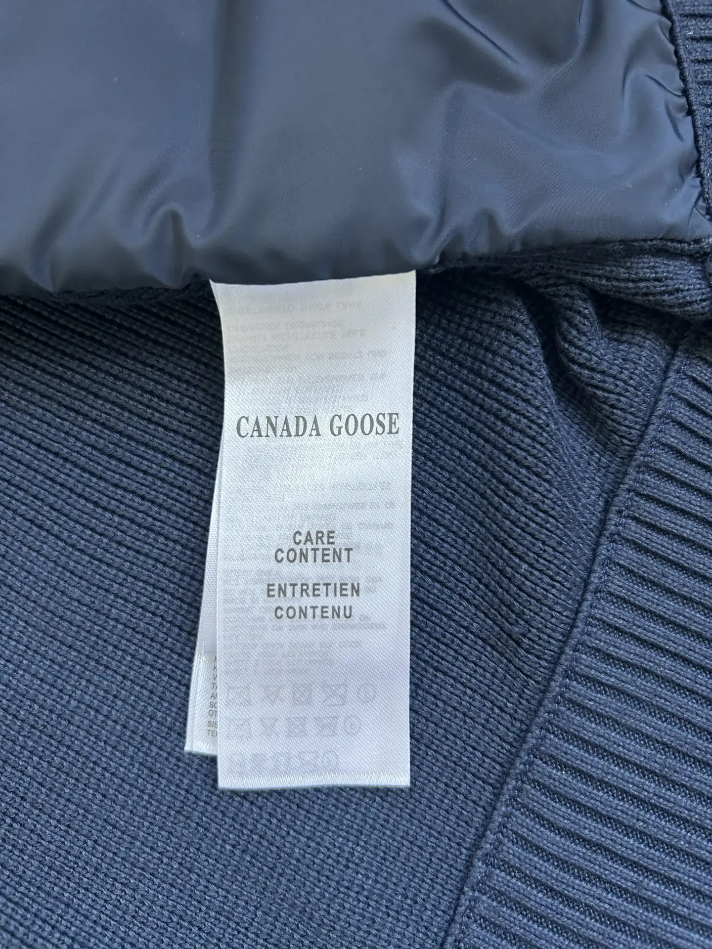 HyBridge Quilted Knit Gilet D40024029 — view 17