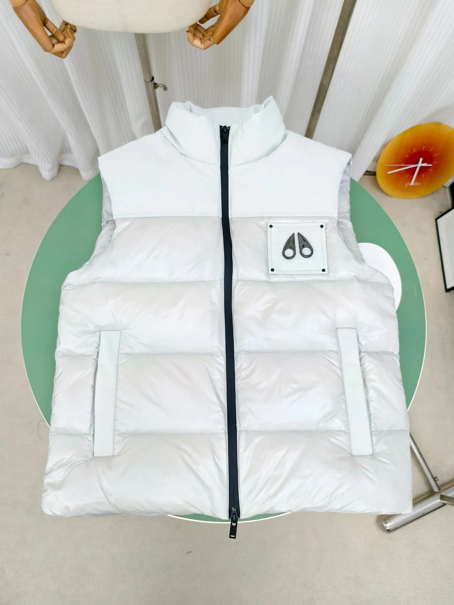 Victory Peak Glossy Down-Filled Gilet D40023863