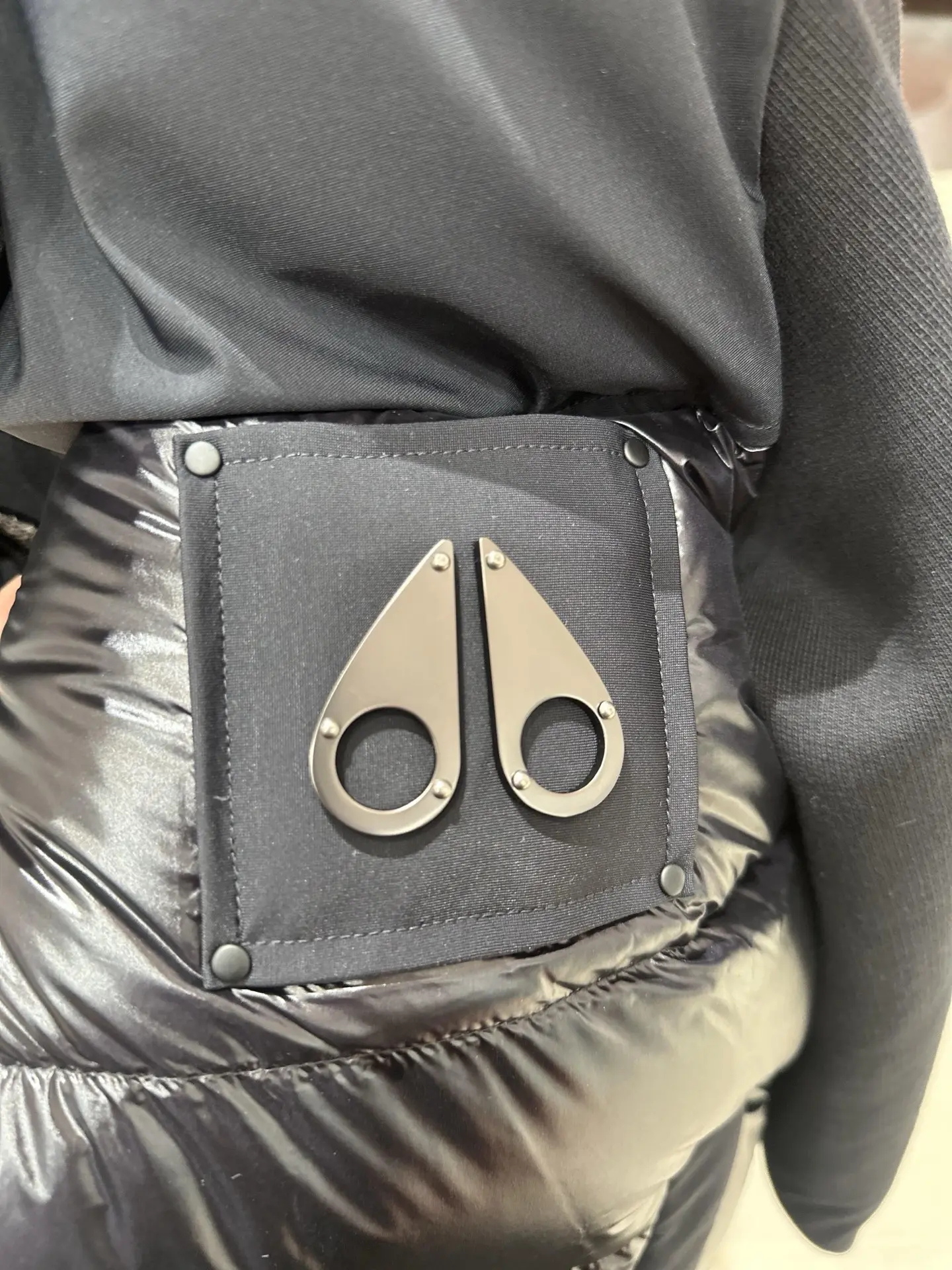 Victory Peak Glossy Down Gilet D40024037 — view 7