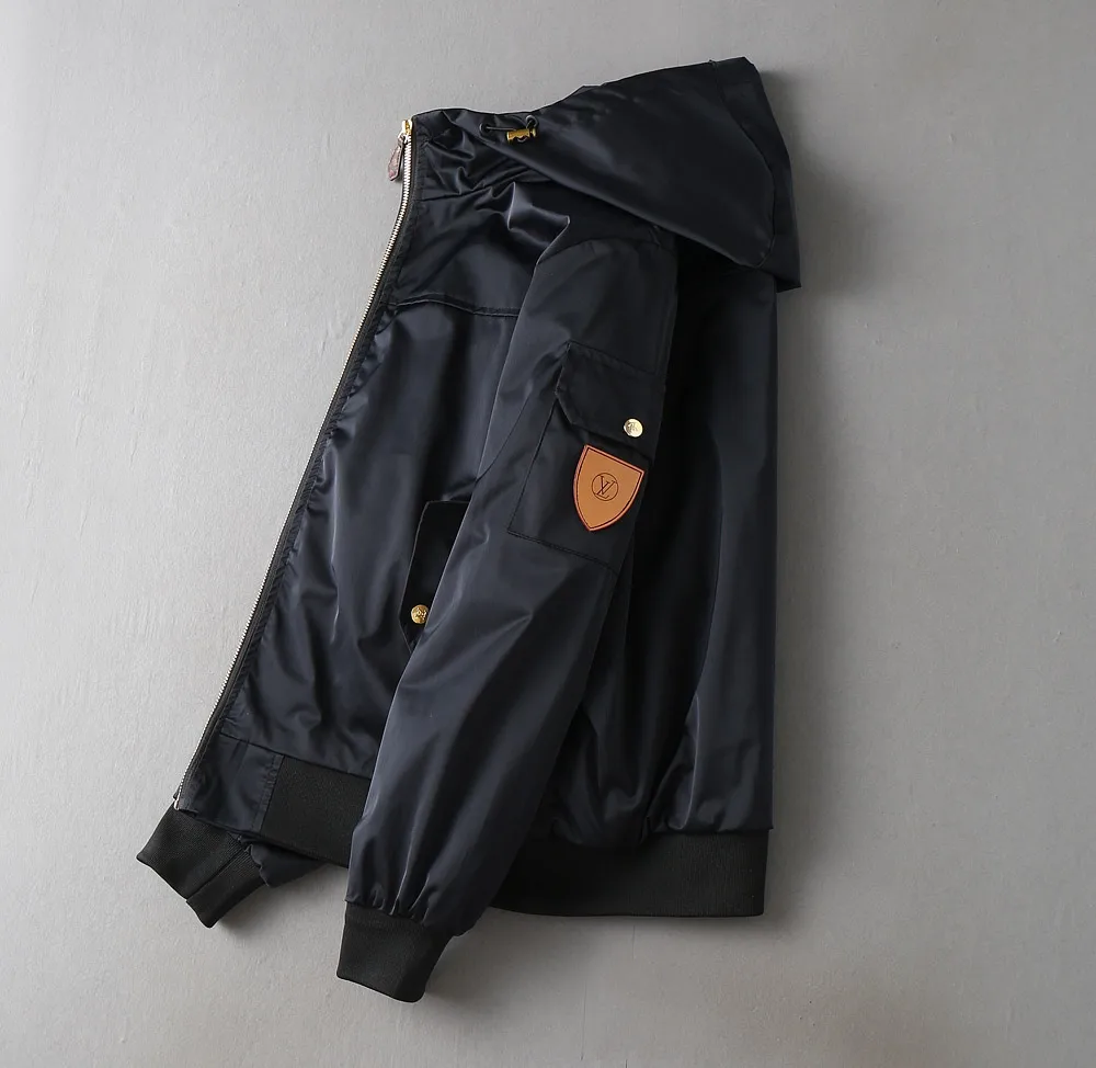 Logo Patch Hooded Bomber Jacket D40024627 — view 3
