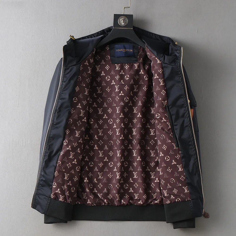 Logo Patch Hooded Bomber Jacket D40024627 — view 4