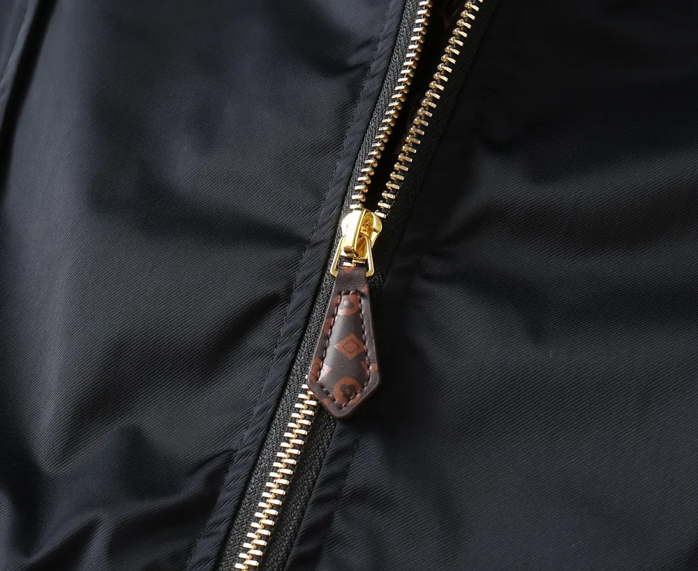 Logo Patch Hooded Bomber Jacket D40024627 — view 7