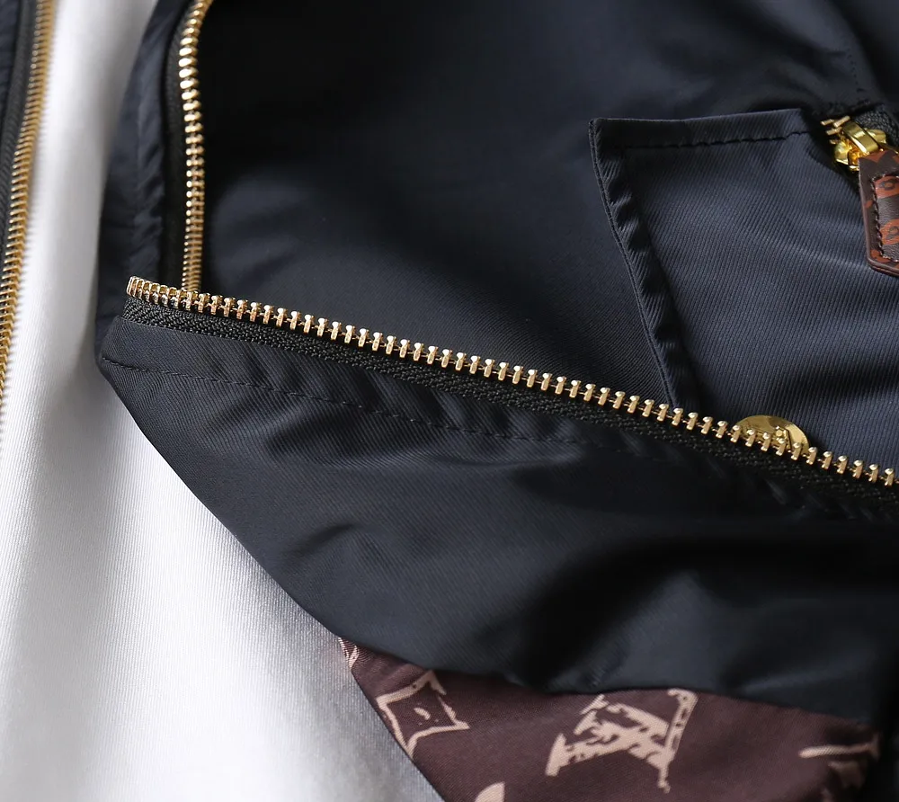Logo Patch Hooded Bomber Jacket D40024627 — view 12