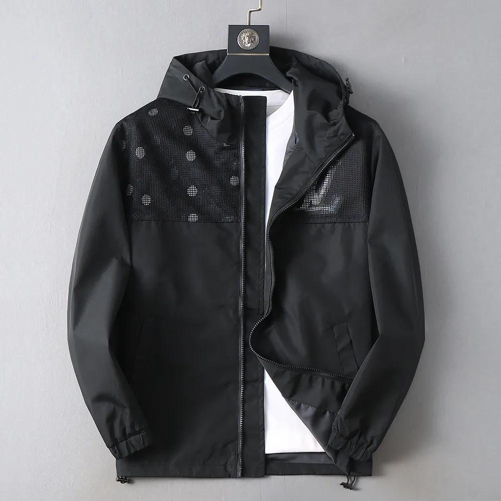Mesh-Panel Hooded Windbreaker Jacket D40024644