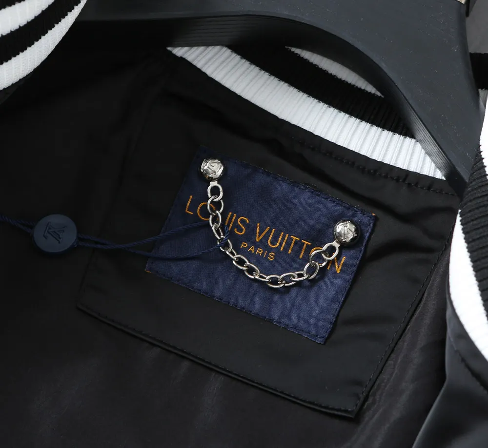 Logo Embroidered Varsity Bomber Jacket D40024618 — view 9
