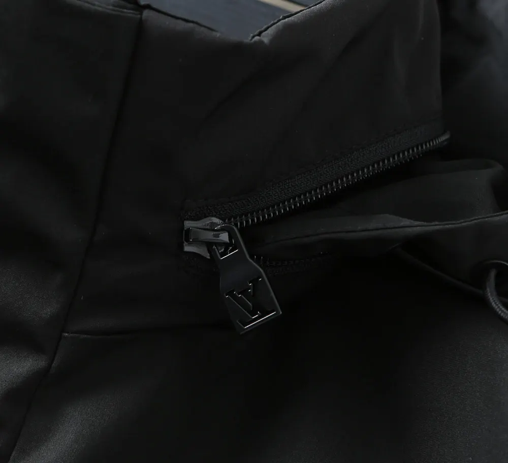 Hooded Technical Shell Jacket D40024629 — view 12
