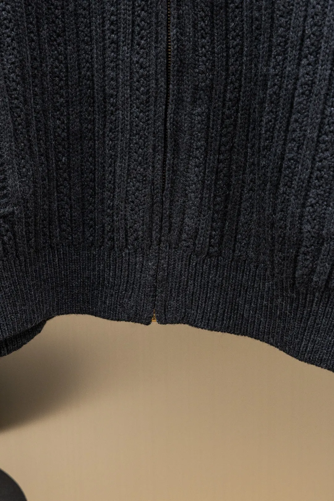 Shearling-Collar Wool and Cashmere-Blend Cardigan D40024731 — view 8