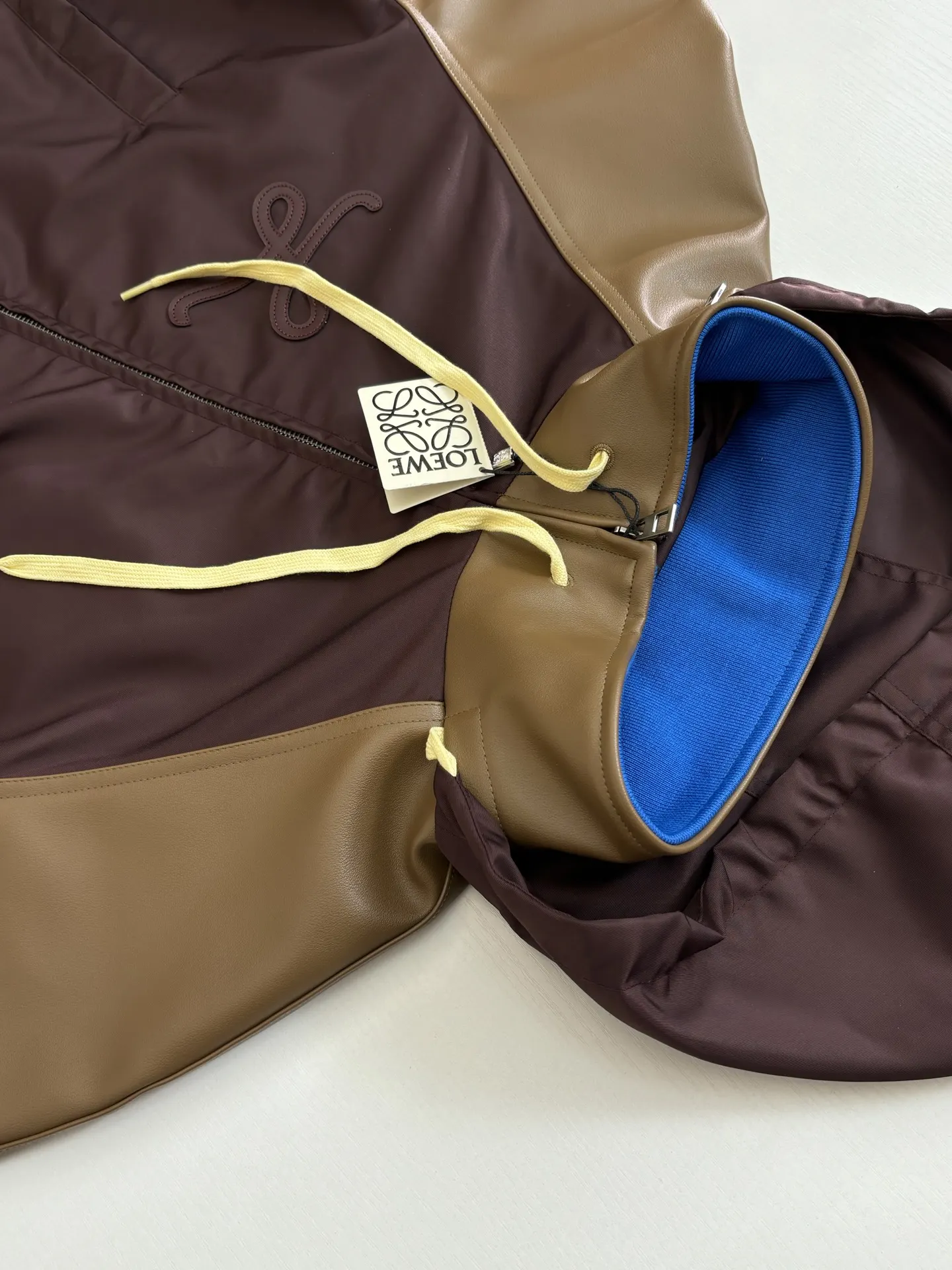 Leather-Trimmed Hooded Paneled Jacket D40023910 — view 11