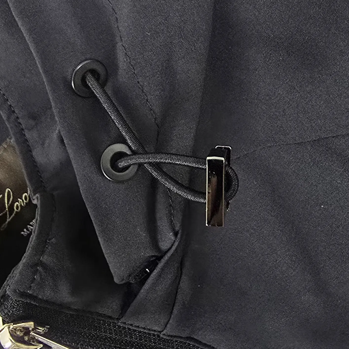 Hooded Technical Shell Jacket D41524599 — view 5