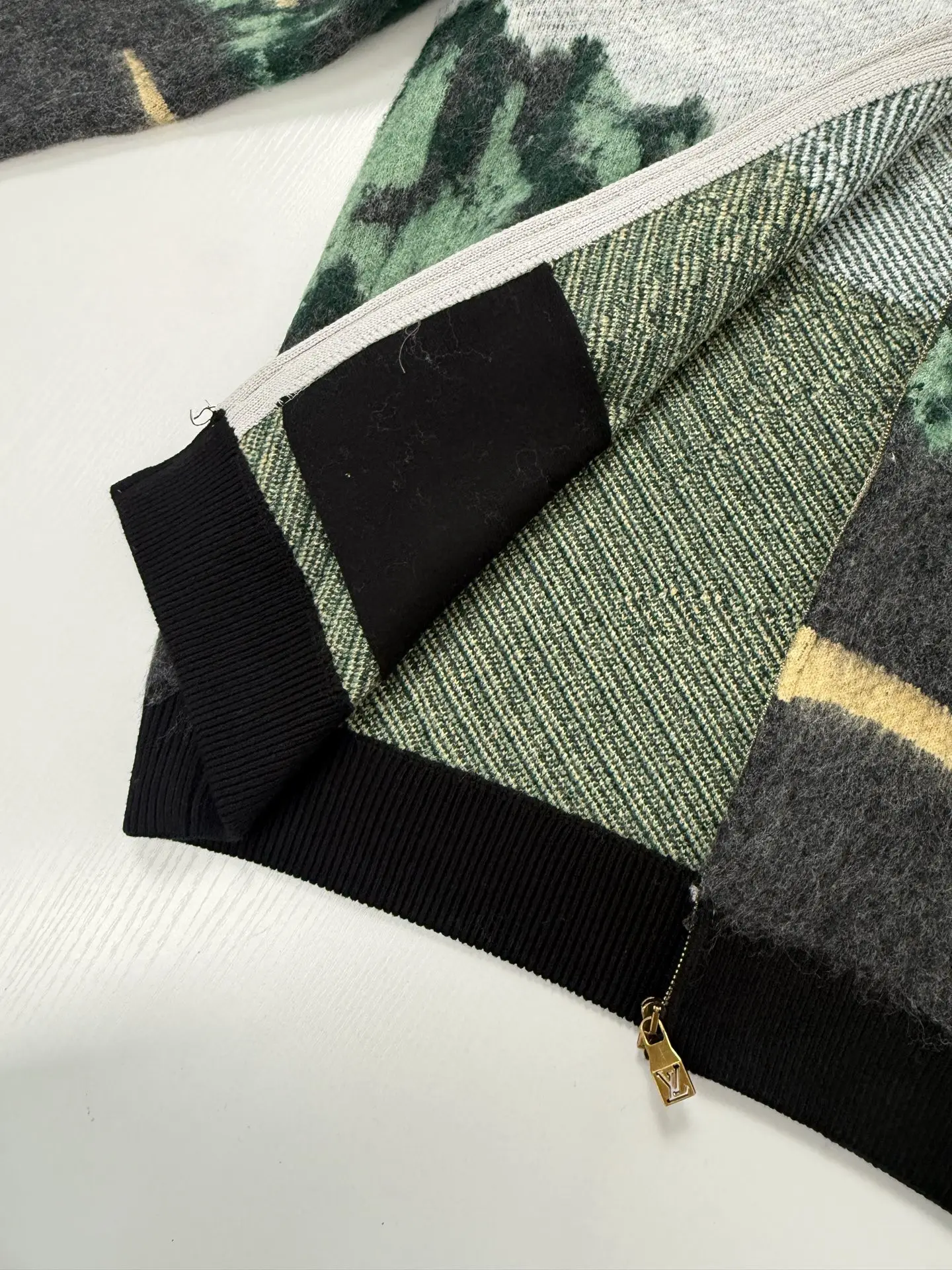 Forest Landscape Jacquard Mohair-Blend Zip-Up Sweater D42021249 — view 6