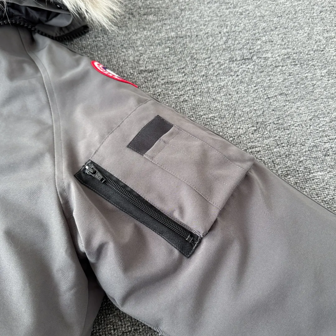 Chilliwack Fur-Trimmed Bomber Down Jacket D42024708 — view 5