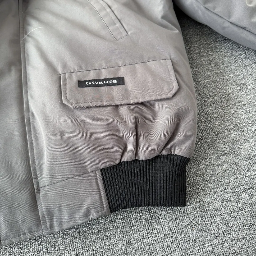 Chilliwack Fur-Trimmed Bomber Down Jacket D42024708 — view 7