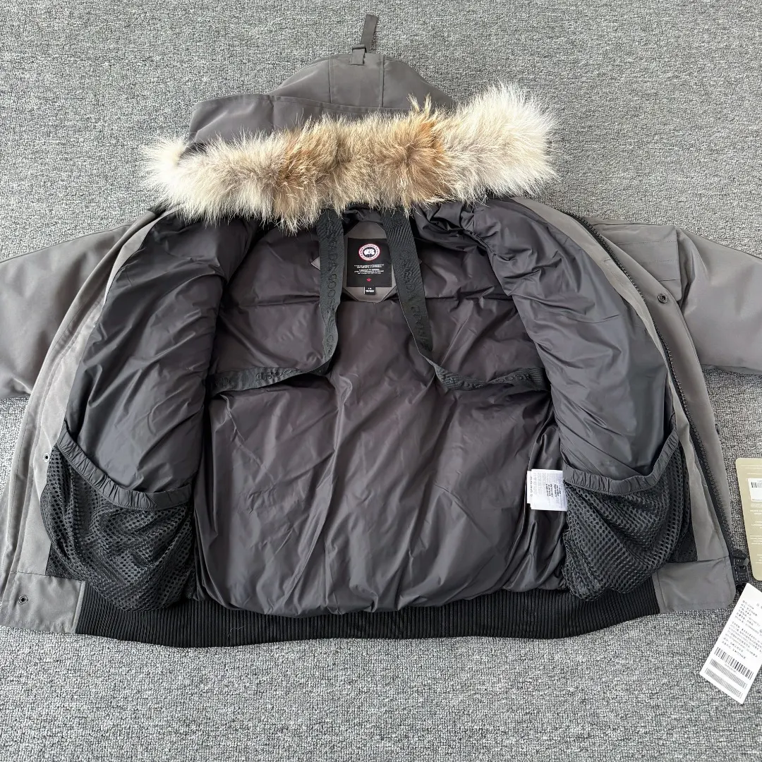 Chilliwack Fur-Trimmed Bomber Down Jacket D42024708 — view 9
