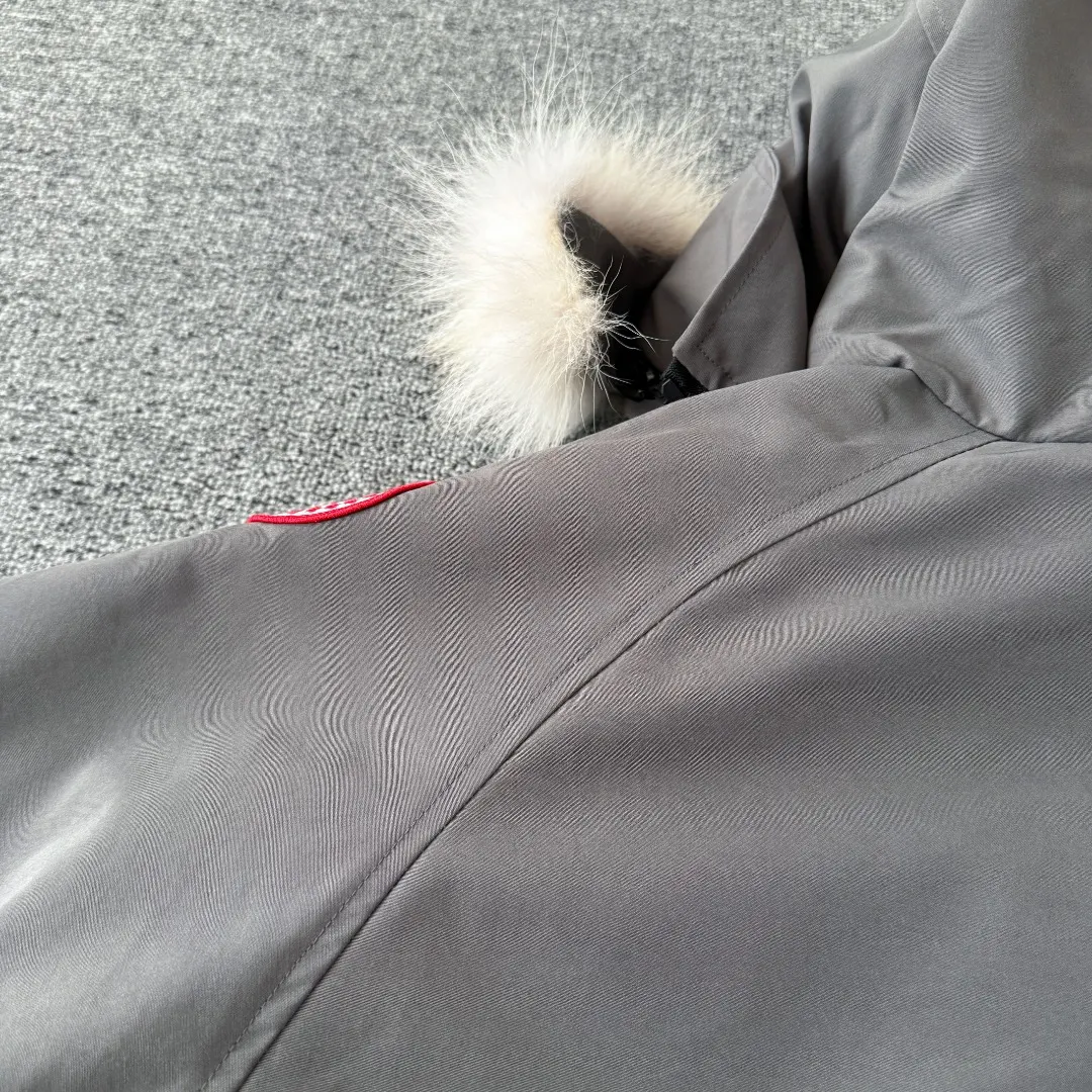 Chilliwack Fur-Trimmed Bomber Down Jacket D42024708 — view 14