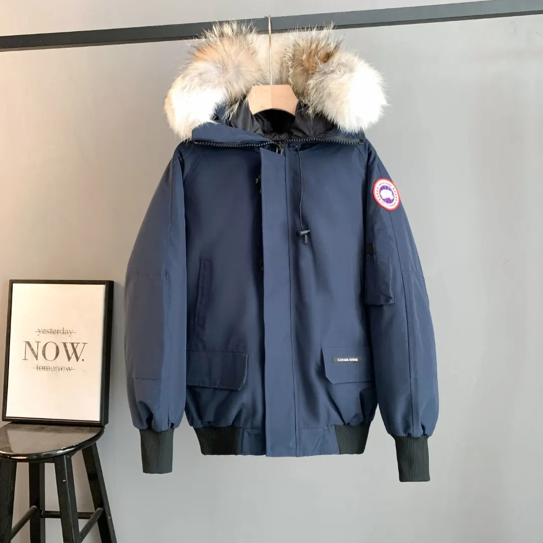 Chilliwack Fur-Trimmed Bomber Down Jacket D42024707