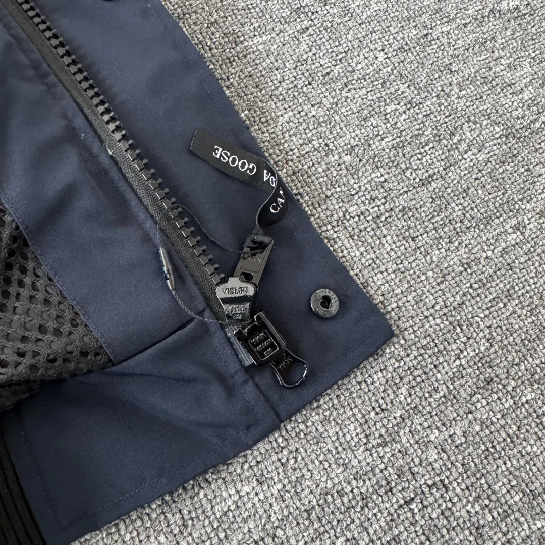 Chilliwack Fur-Trimmed Bomber Down Jacket D42024707 — view 12