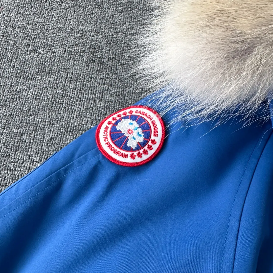 Chilliwack Fur-Trimmed Bomber Down Jacket D42024711 — view 16