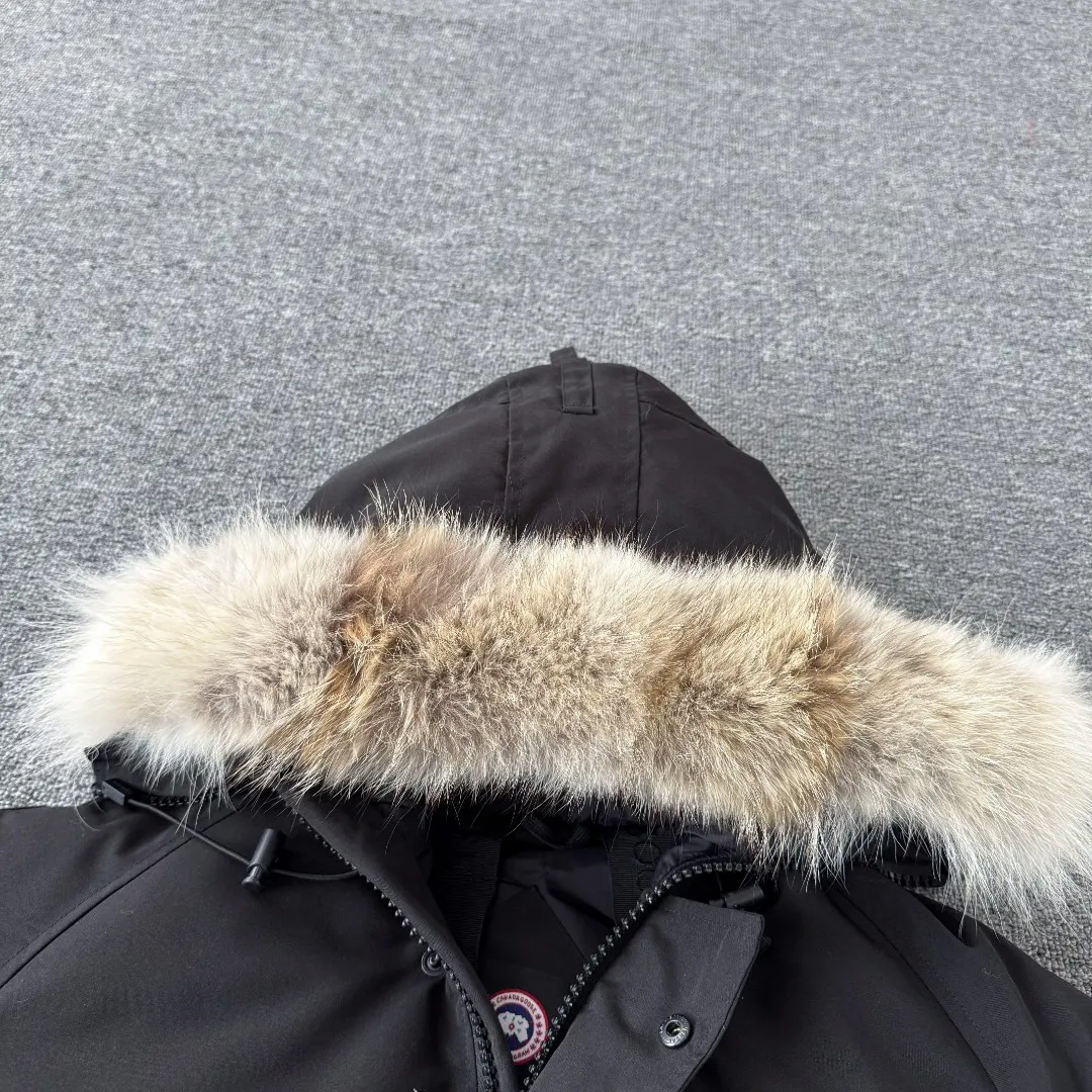 Chilliwack Fur-Trimmed Bomber Down Jacket D42024712 — view 3
