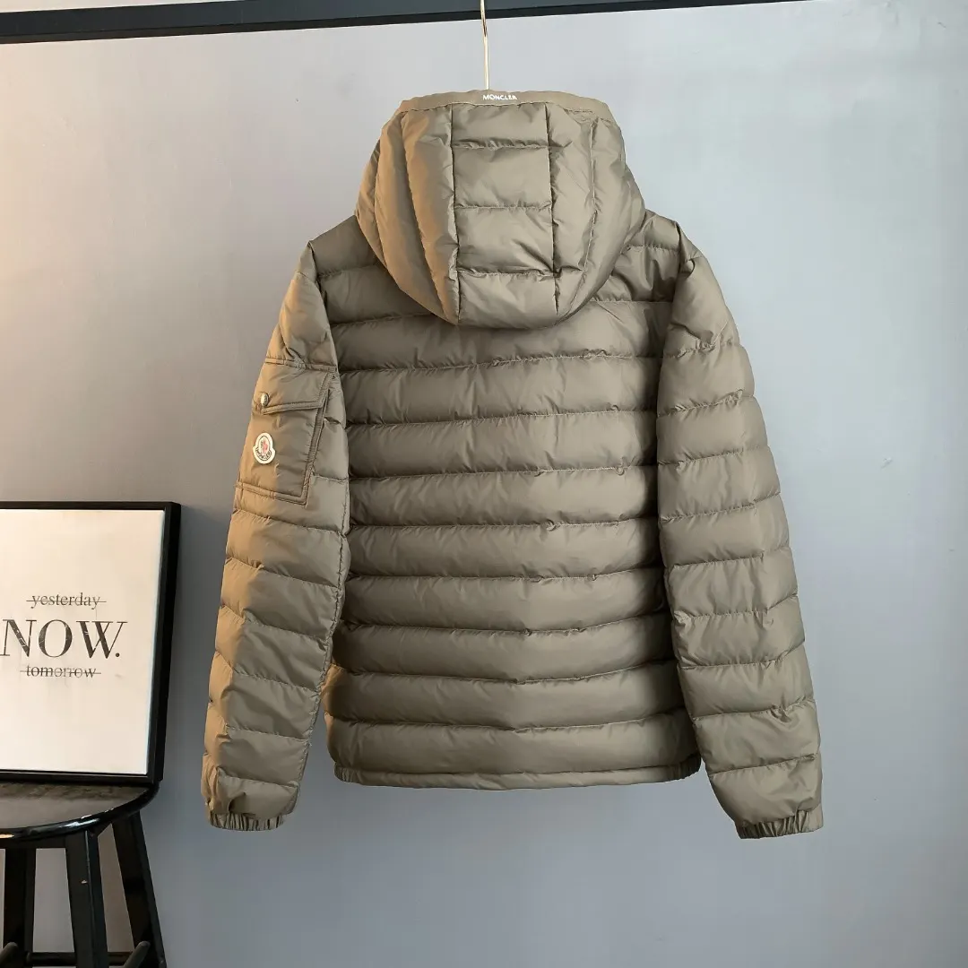 Hooded Lightweight Quilted Down Jacket D42024719 — view 2