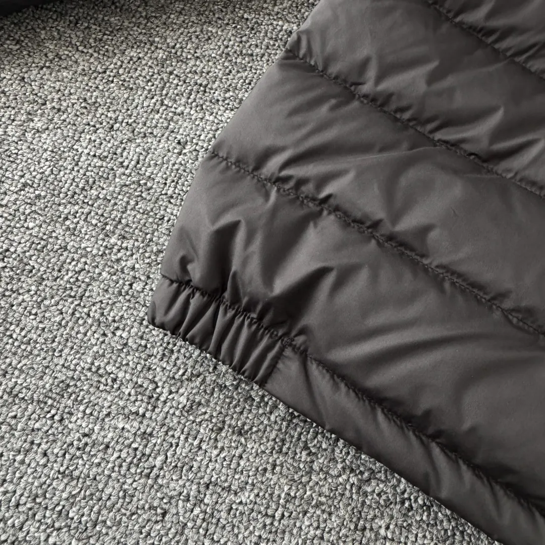 Hooded Lightweight Quilted Down Jacket D42024717 — view 15