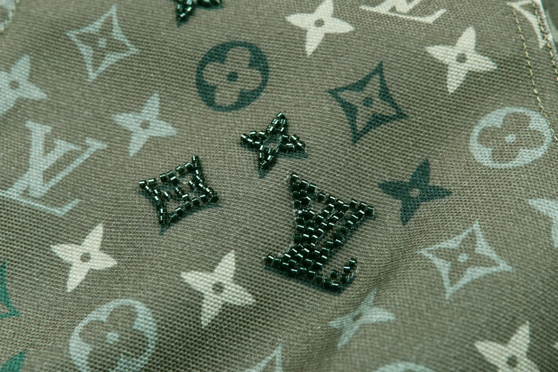 Monogram All-Over Print Hooded Jacket D42524898 — view 7