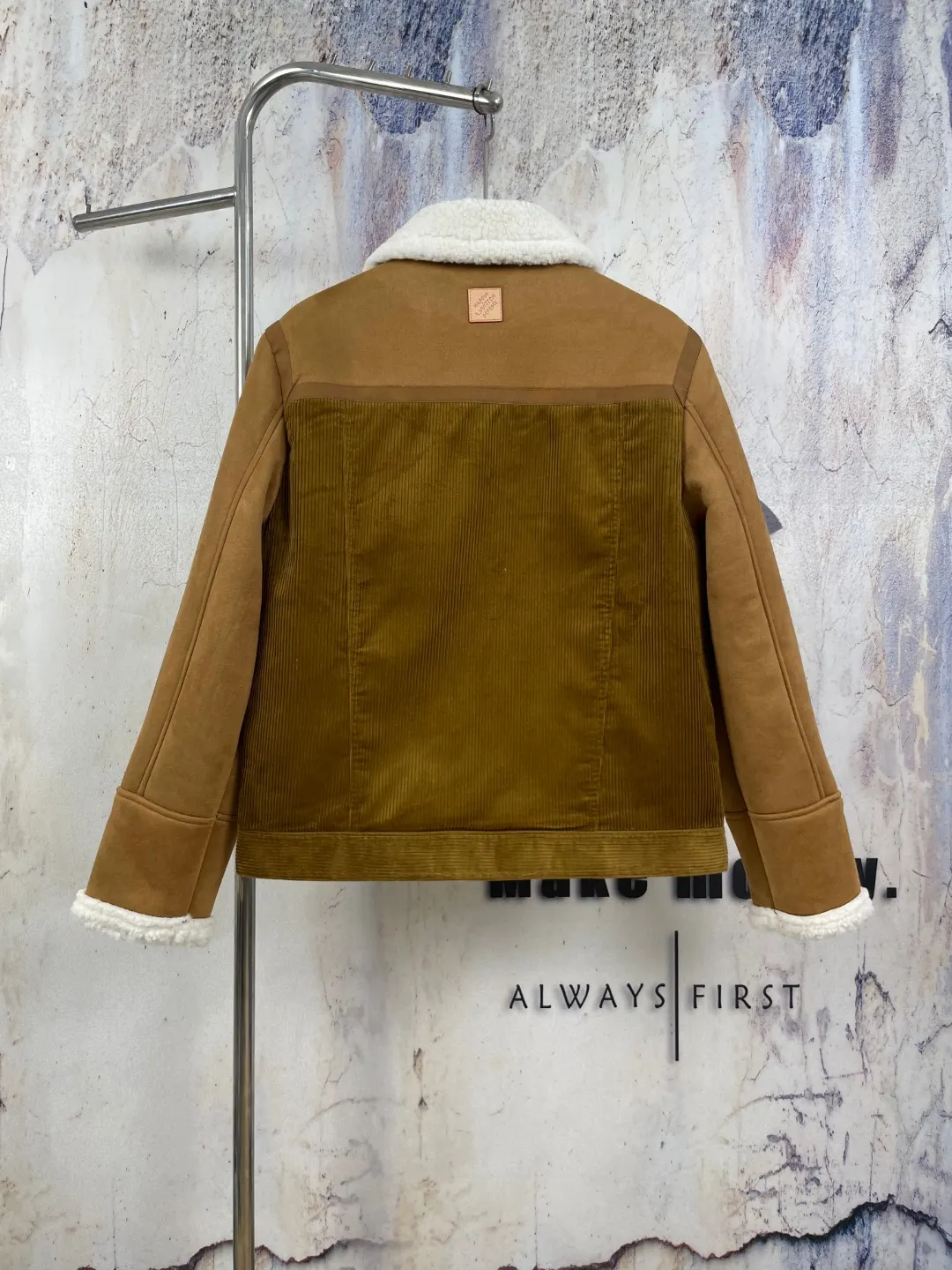 Corduroy and Faux-Suede Shearling-Collar Jacket D43024590 — view 2