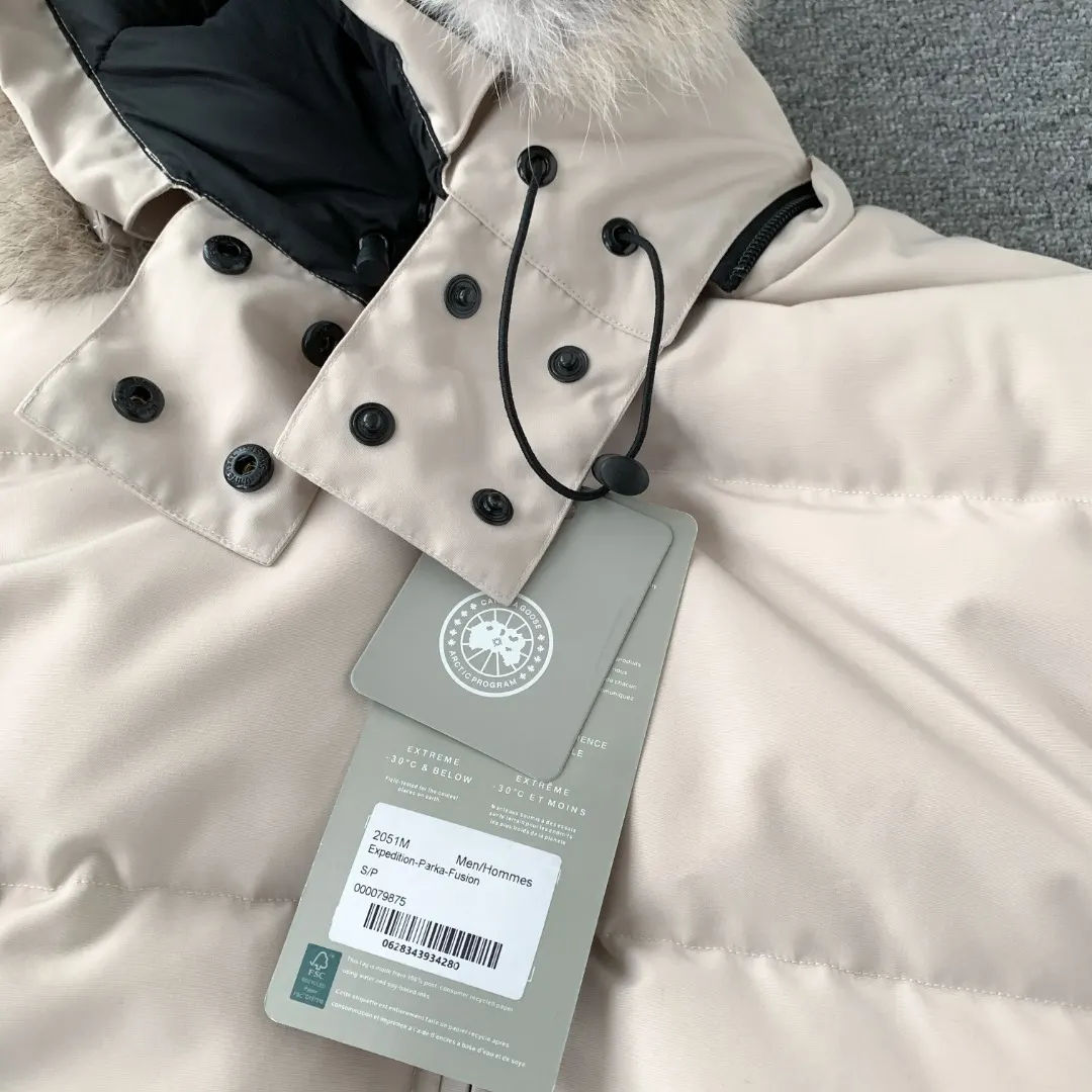Fur-Trimmed Down-Filled Puffer Jacket D43024704 — view 4