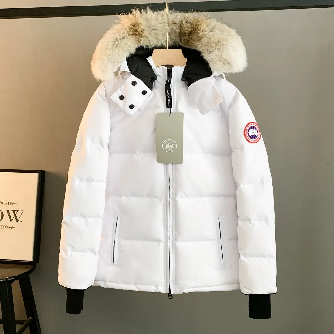 Fur-Trimmed Down-Filled Puffer Jacket D43024705