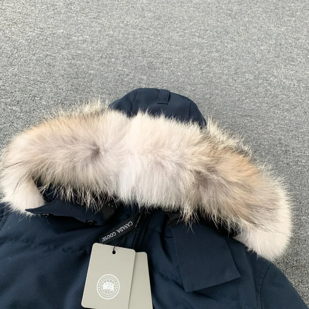 Fur-Trimmed Down-Filled Parka Jacket D43024703 — view 3