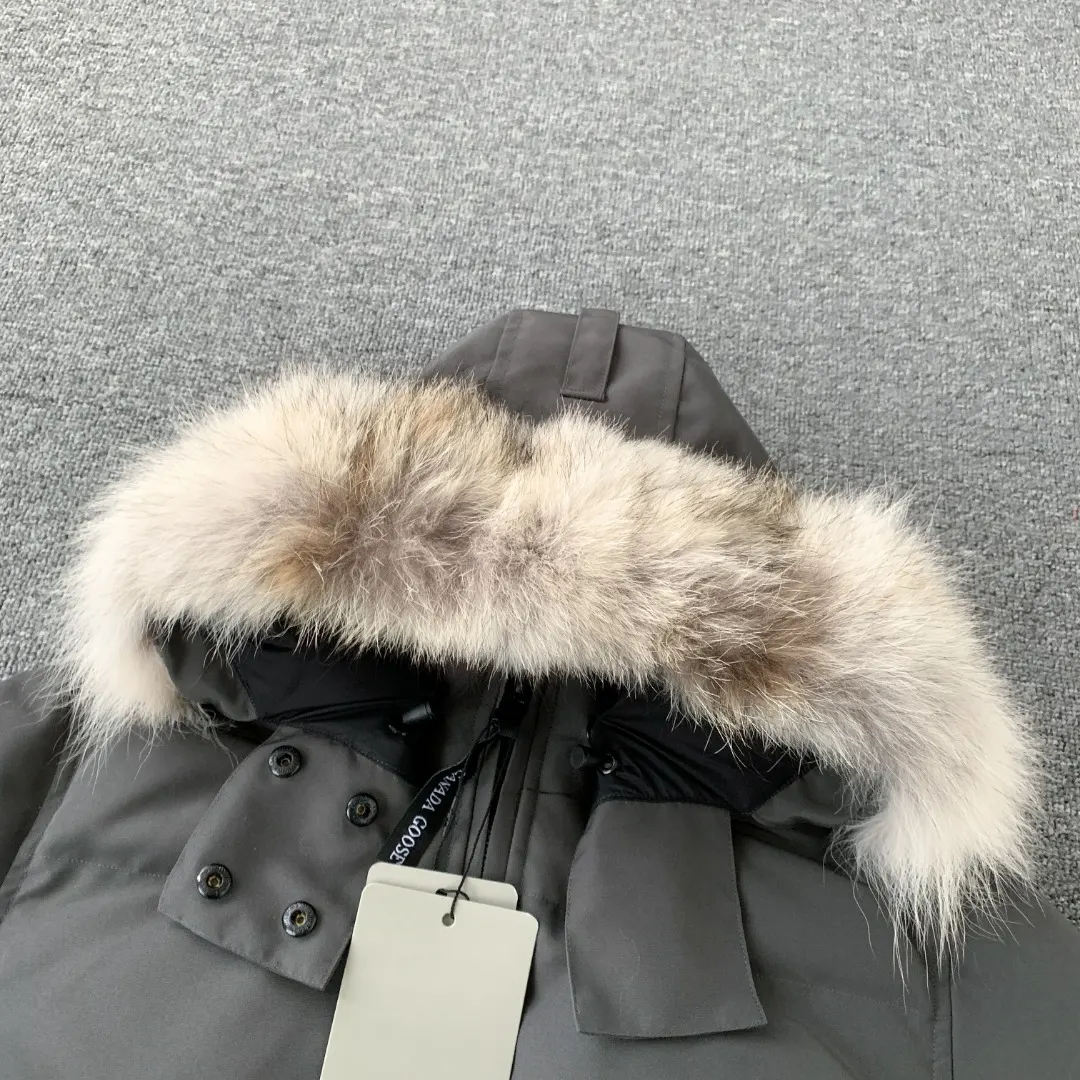 Fur-Trimmed Down-Filled Puffer Jacket D43024702 — view 3