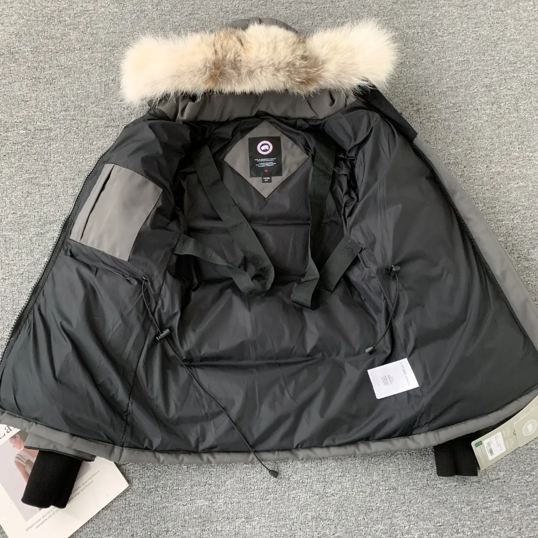 Fur-Trimmed Down-Filled Puffer Jacket D43024702 — view 9