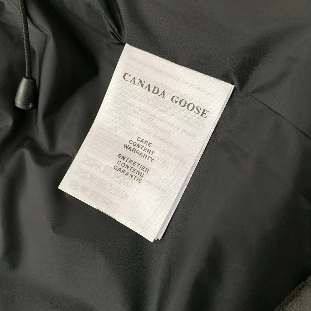 Fur-Trimmed Down-Filled Puffer Jacket D43024702 — view 10