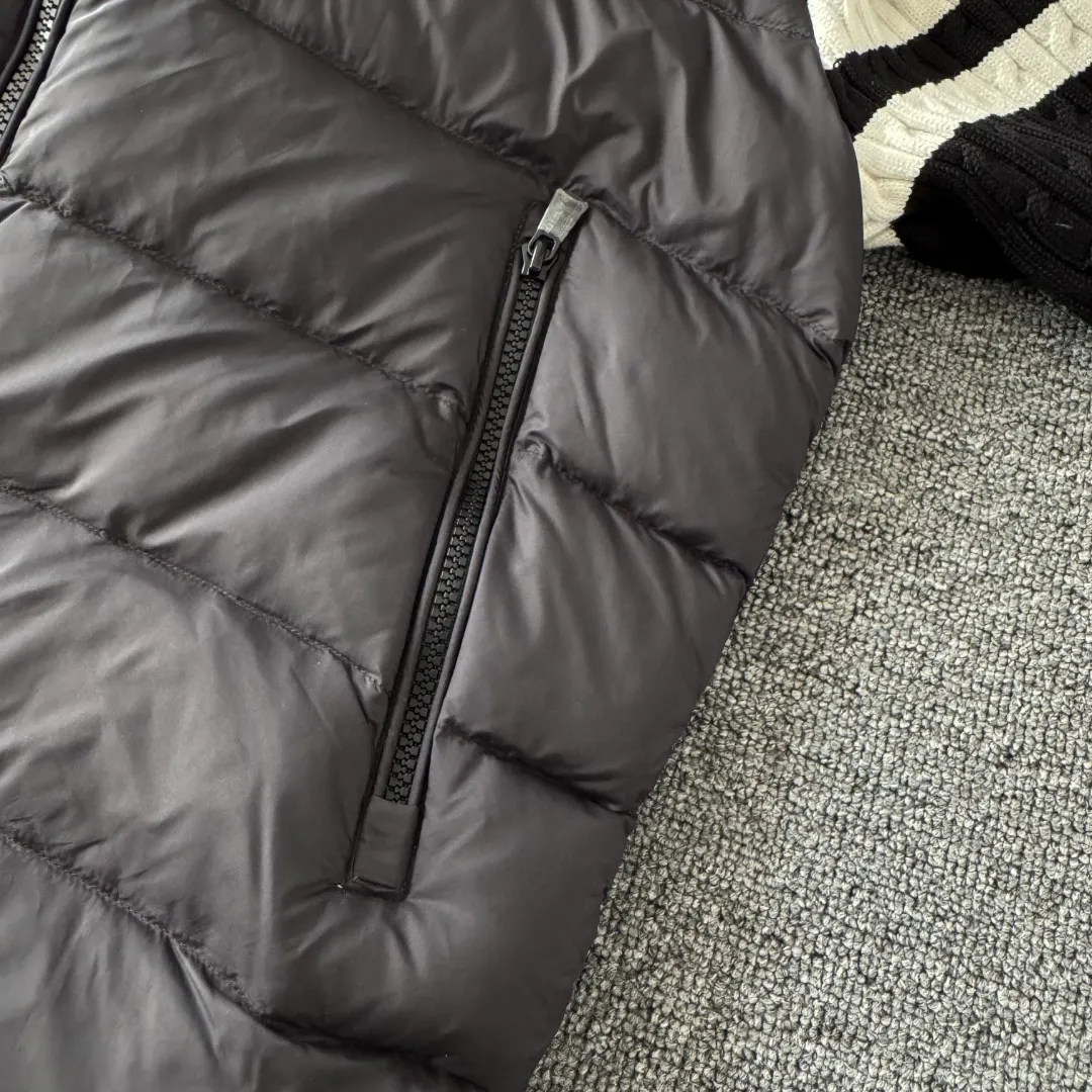 Panelled Wool-Knit and Quilted Shell Down Jacket D43024713 — view 7