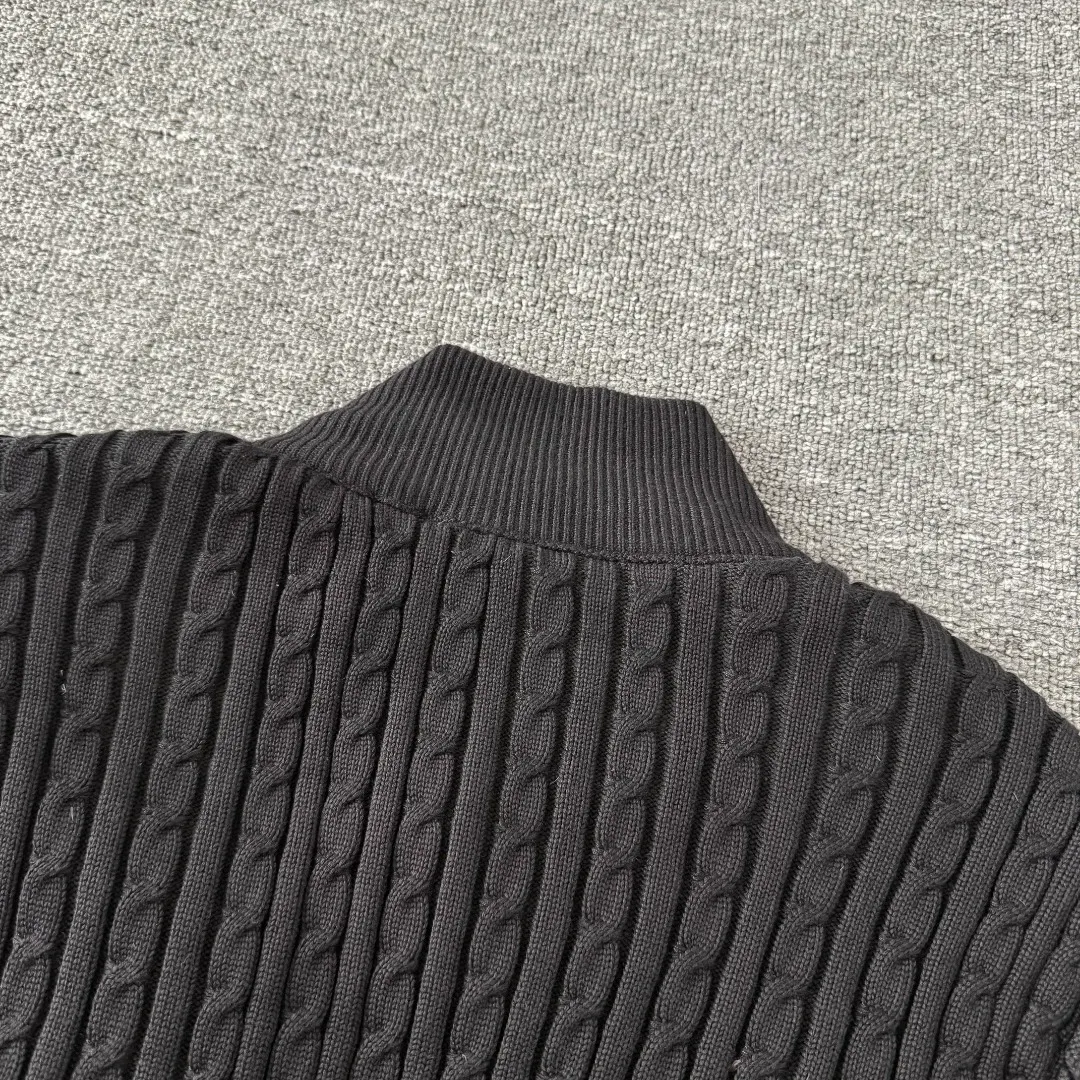 Panelled Wool-Knit and Quilted Shell Down Jacket D43024713 — view 11