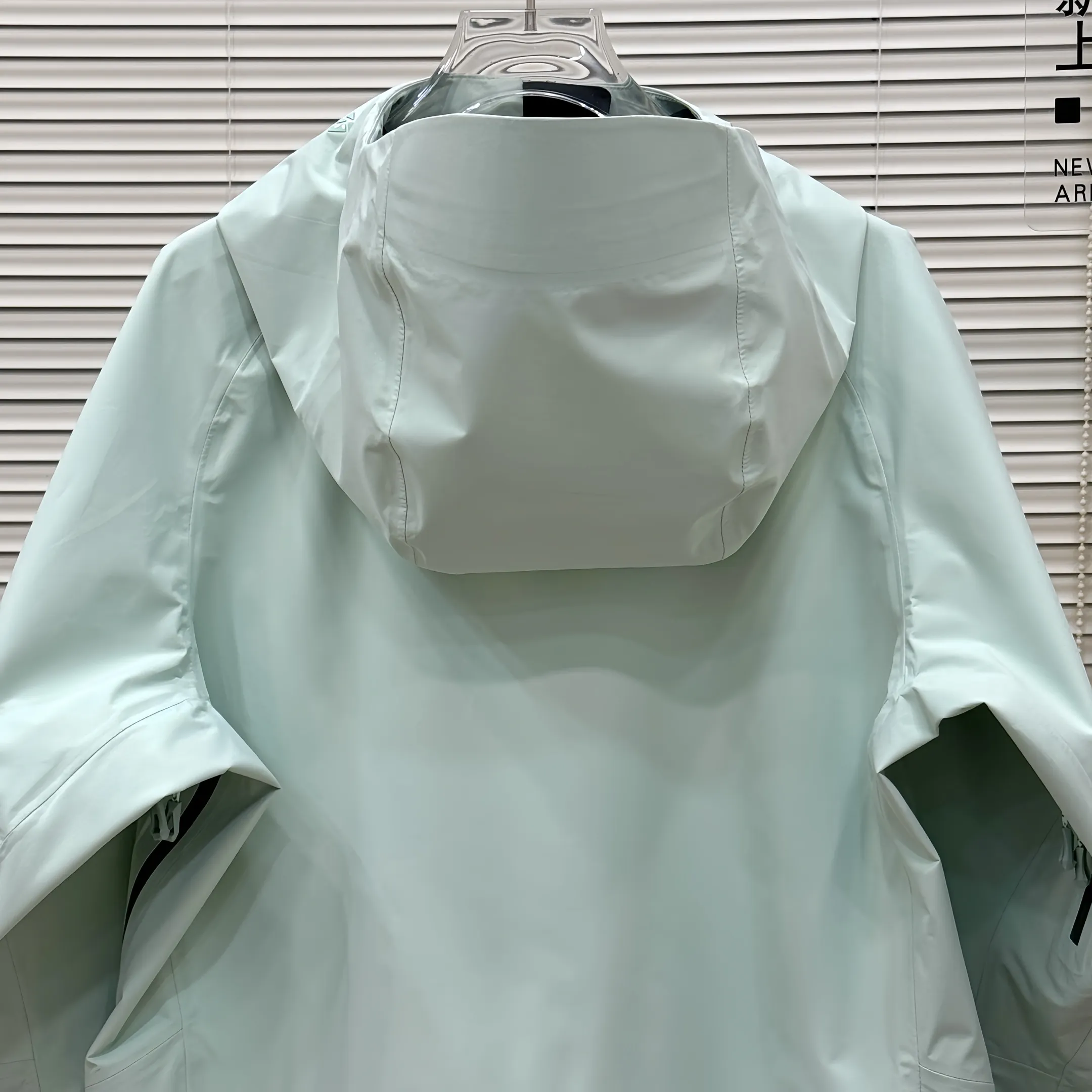 MONT-X GORE-TEX 3L Hardshell Jacket D44023993 — view 3