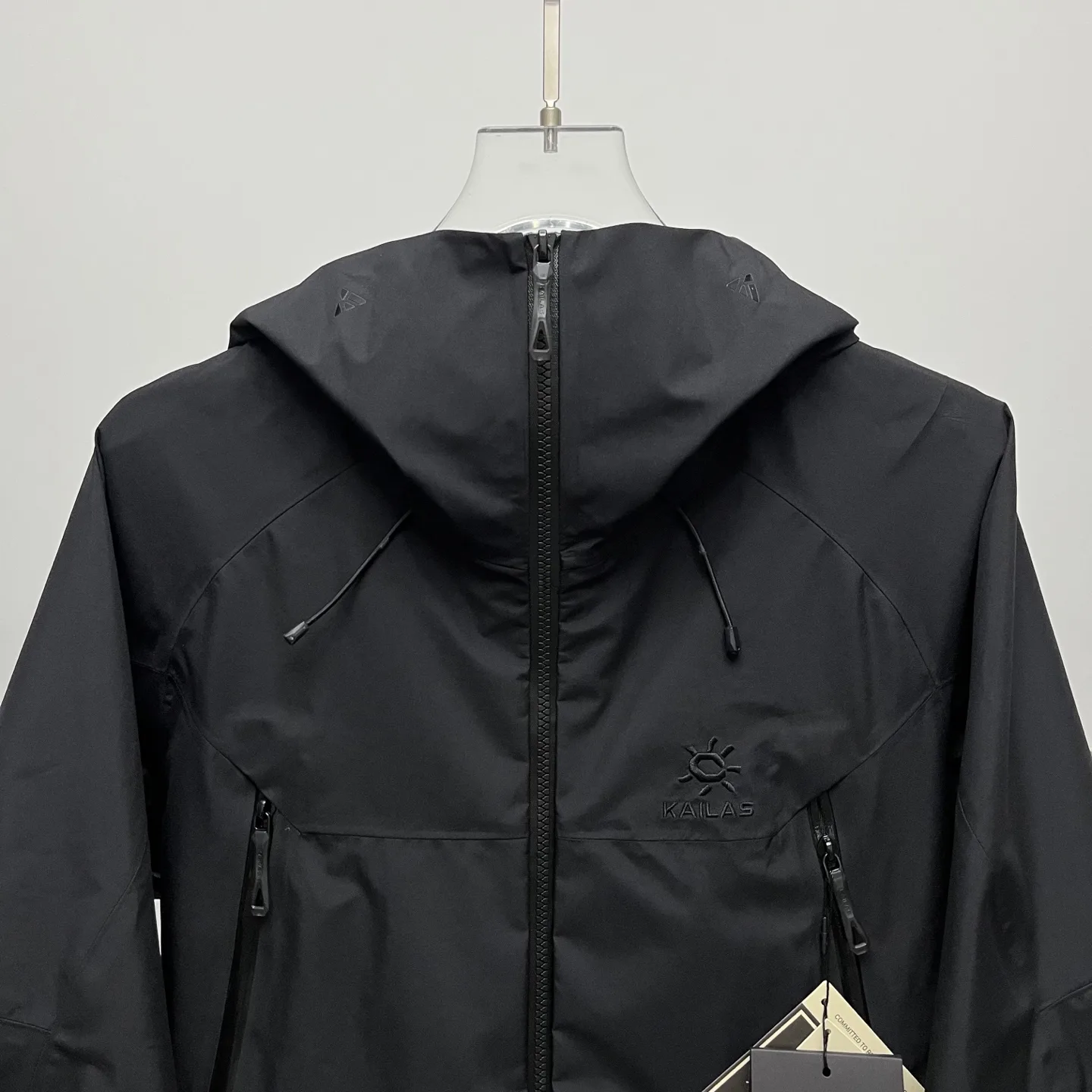 MONT-X GORE-TEX 3L Hardshell Jacket D44024001 — view 8