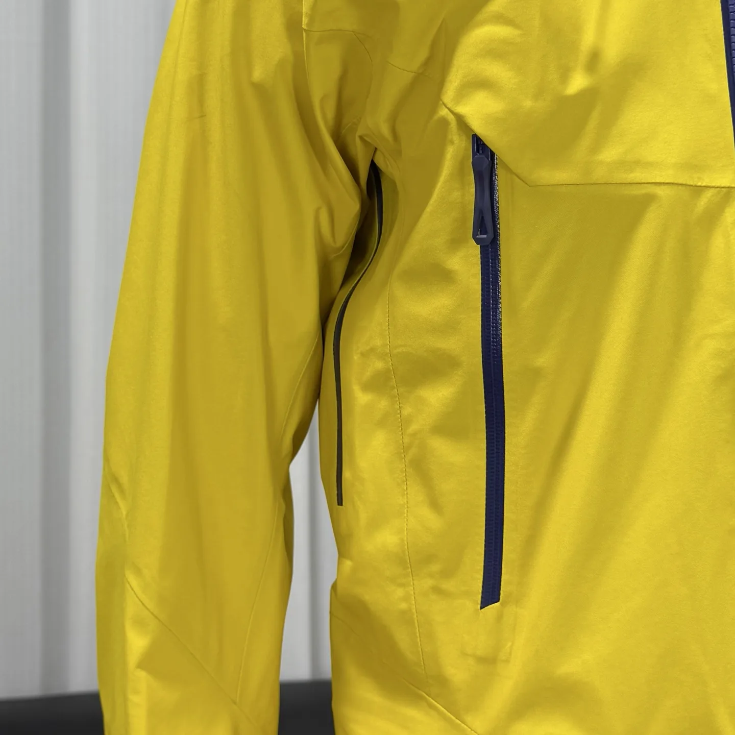 Kailas MONT-X GORE-TEX Hardshell Jacket D44023989 — view 2