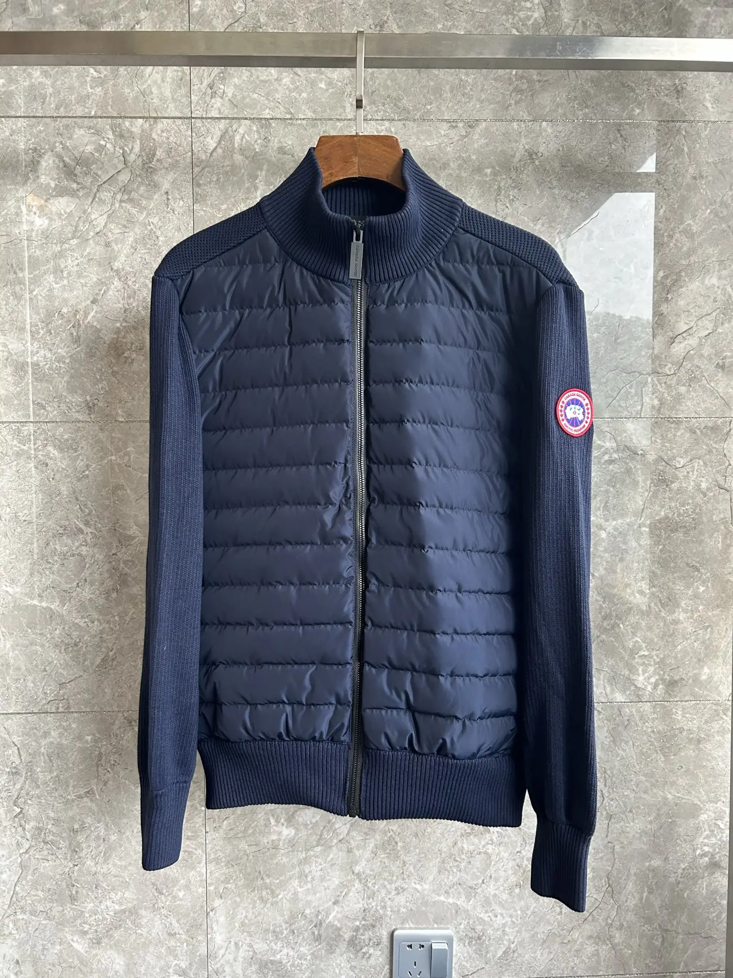 HyBridge Knit Merino Wool Jacket D44024021