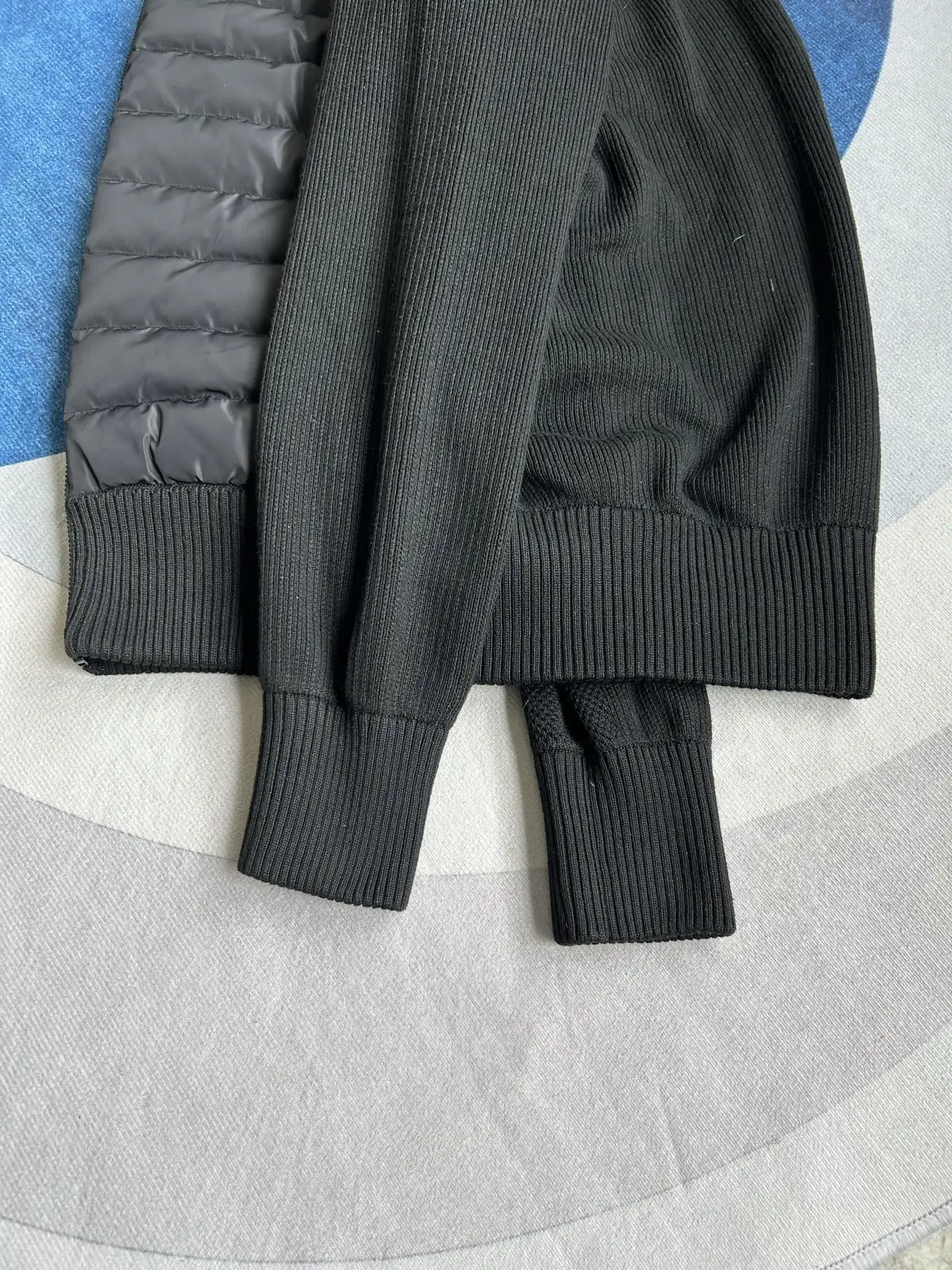 HyBridge Knit Merino Wool and Down Jacket D44024022 — view 13