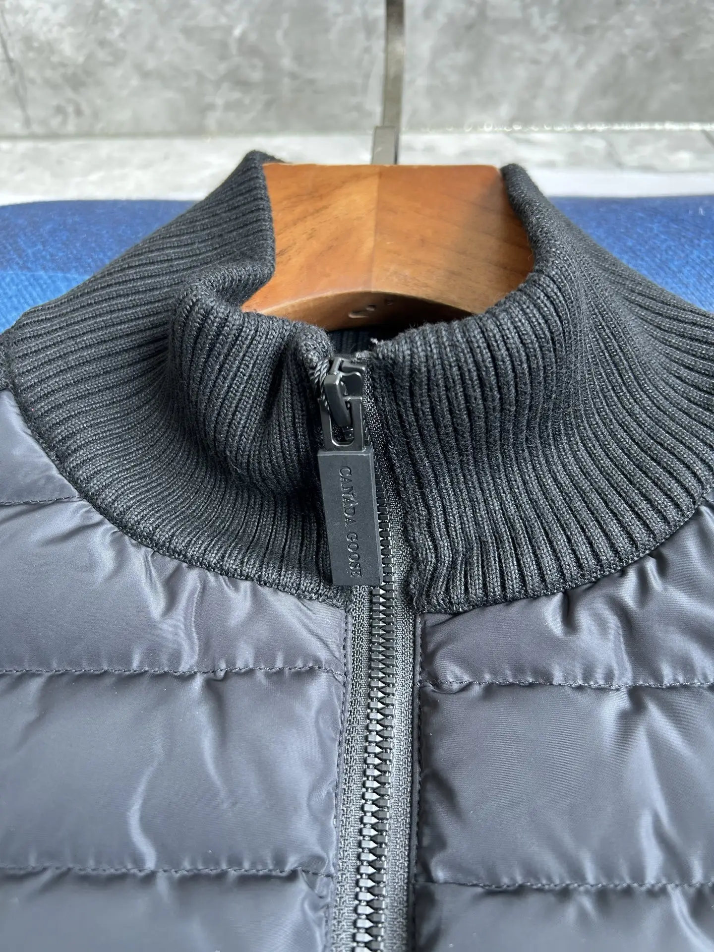 HyBridge Knit Merino Wool and Down Jacket D44024022 — view 18