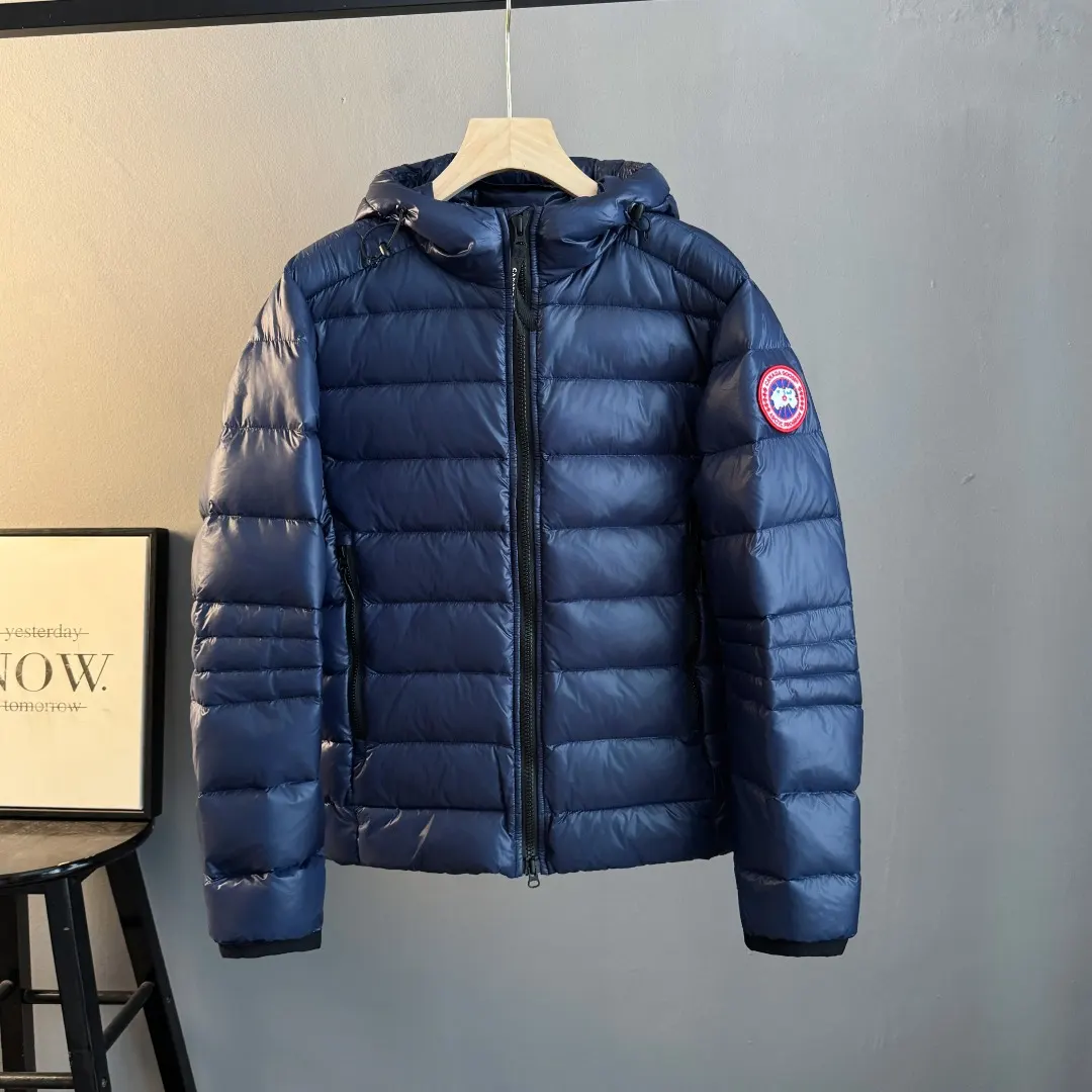 Lodge Lightweight Hooded Down Jacket D44024831