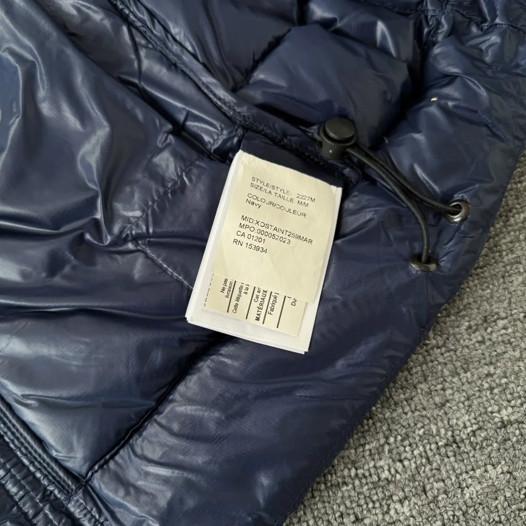 Lodge Lightweight Hooded Down Jacket D44024831 — view 11