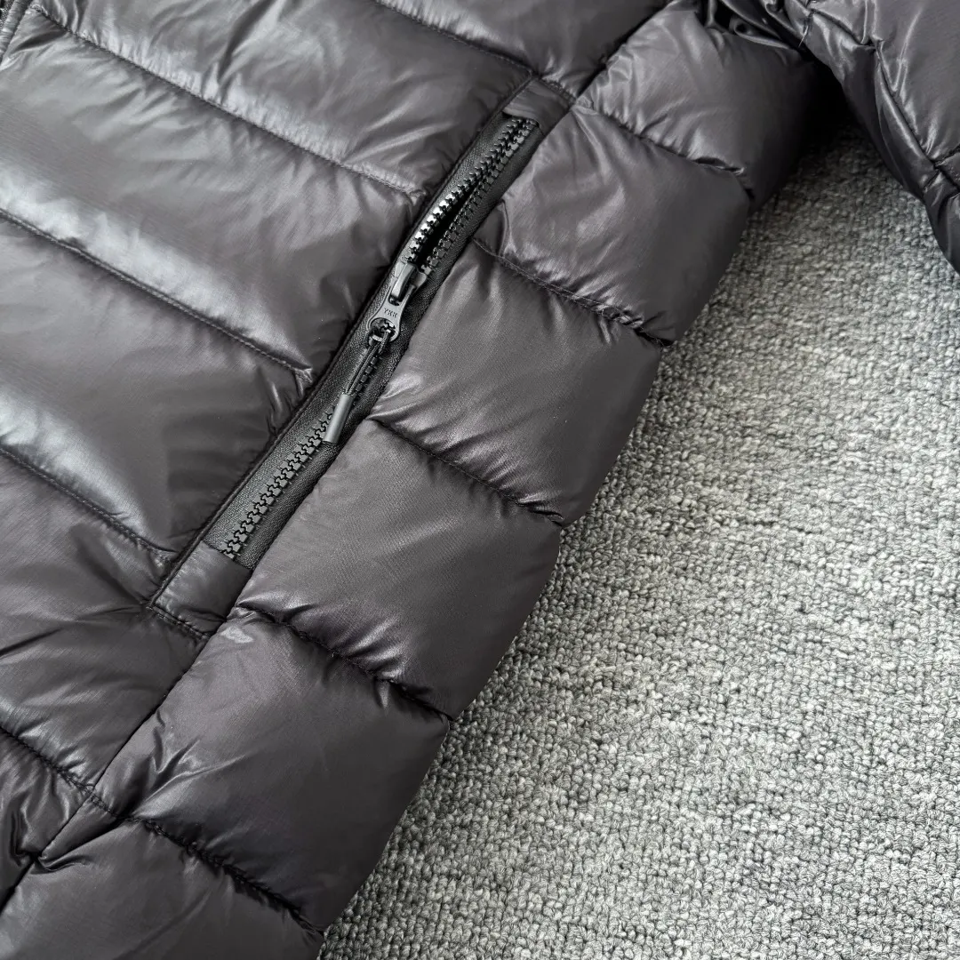 Lodge Hooded Lightweight Down Jacket D44024832 — view 7
