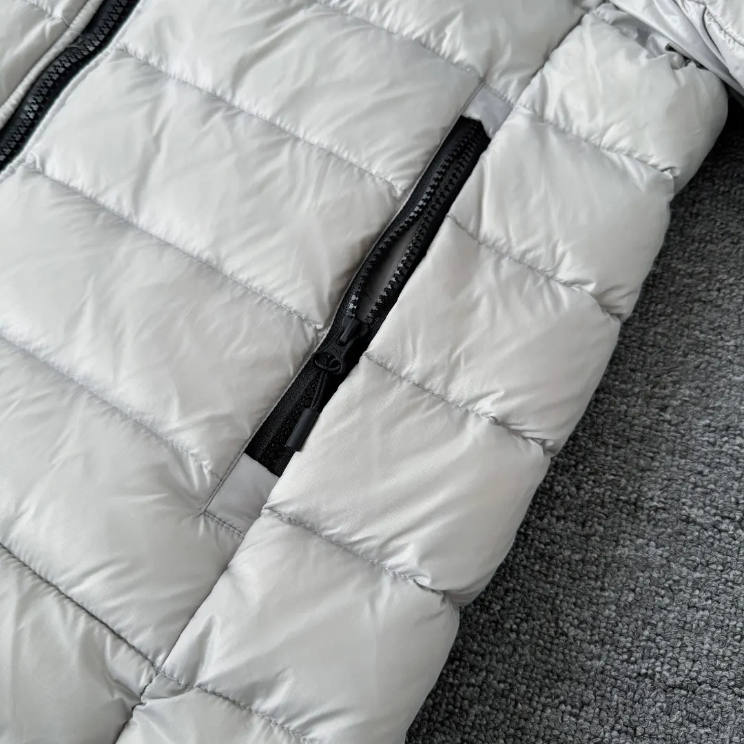 Lodge Lightweight Hooded Down Jacket D44024835 — view 6