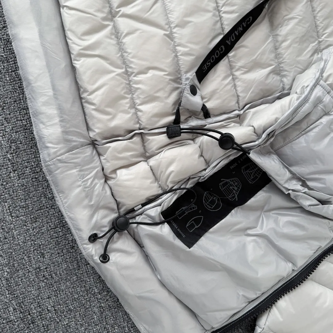 Lodge Lightweight Hooded Down Jacket D44024835 — view 10